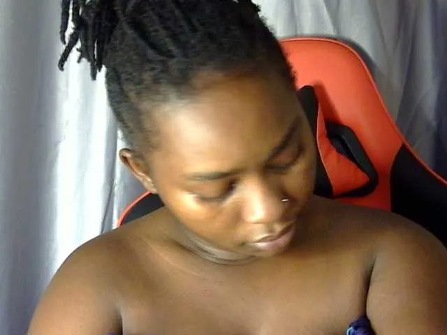 Live sex webcam photo for Mayer- #290940128