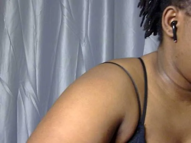 Live sex webcam photo for Mayer- #292223977