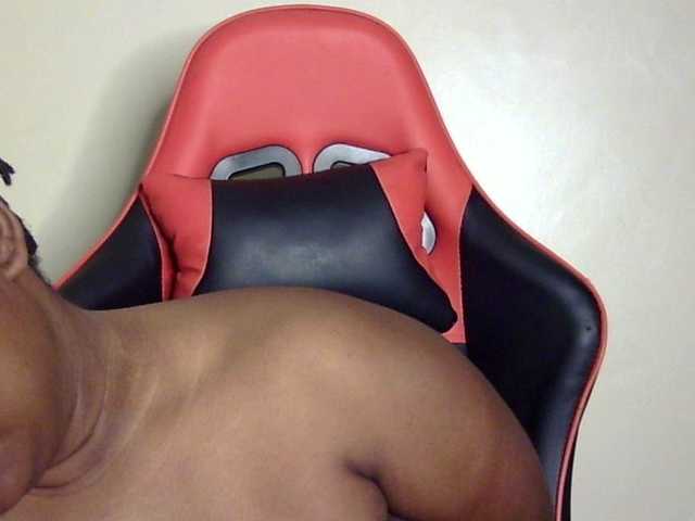 Live sex webcam photo for Mayer- #292324763