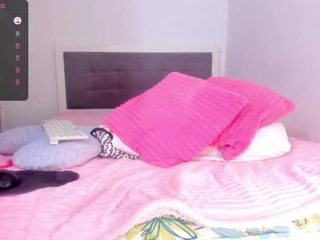 Live sex webcam photo for MayiRivas #290372257