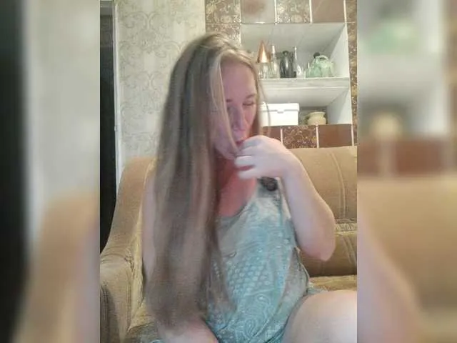 Live sex webcam photo for MazyMi #276442291