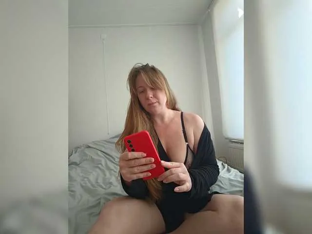 Live sex webcam photo for MazyMi #291062041