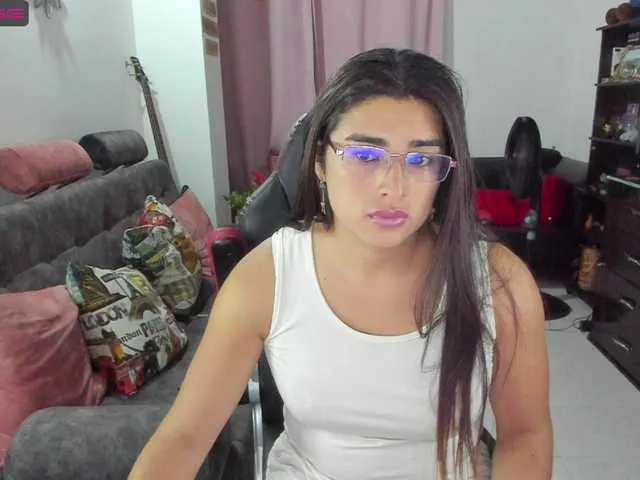 Live sex webcam photo for Me-Khalifa69 #275794107