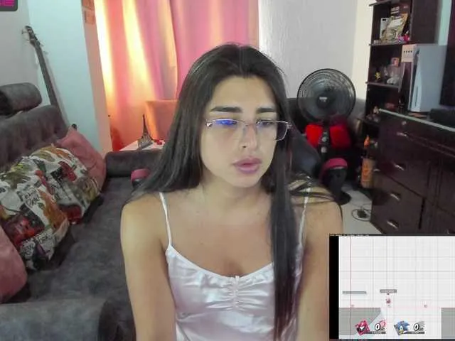 Live sex webcam photo for Me-Khalifa69 #275942767