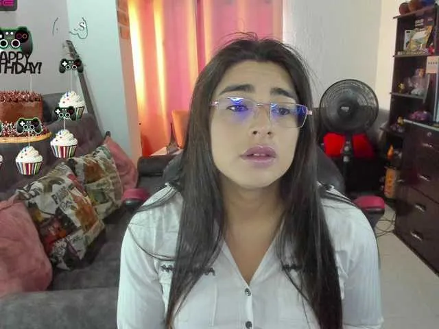 Live sex webcam photo for Me-Khalifa69 #275951070