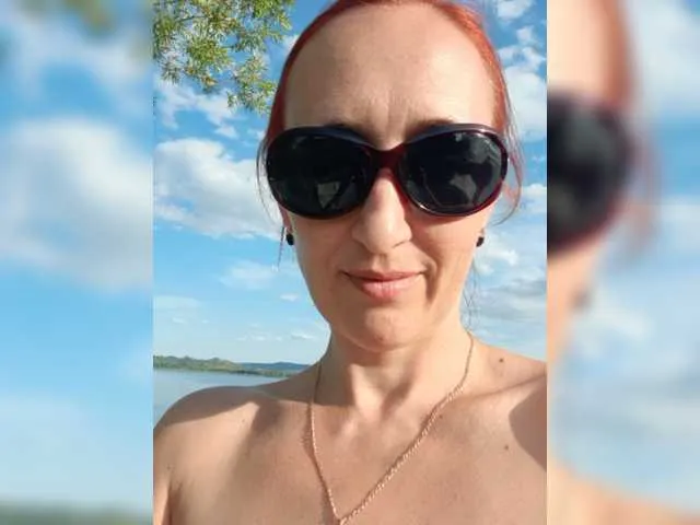 Live sex webcam photo for Me-reina #275825301