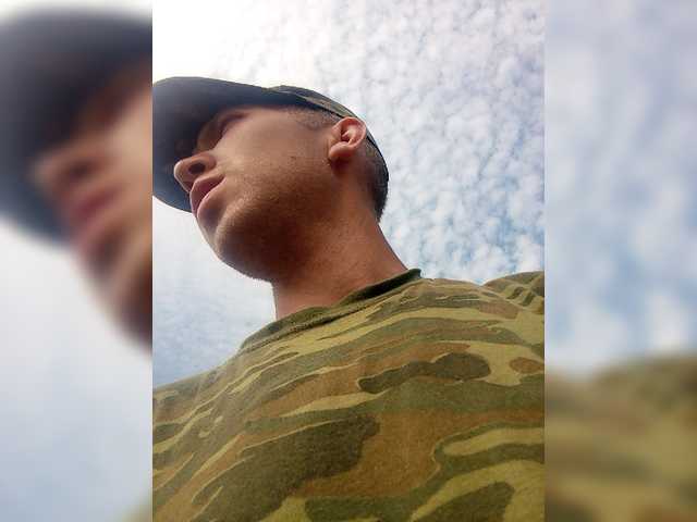 Live sex webcam photo for MeXaNiZaToR96 #275910809