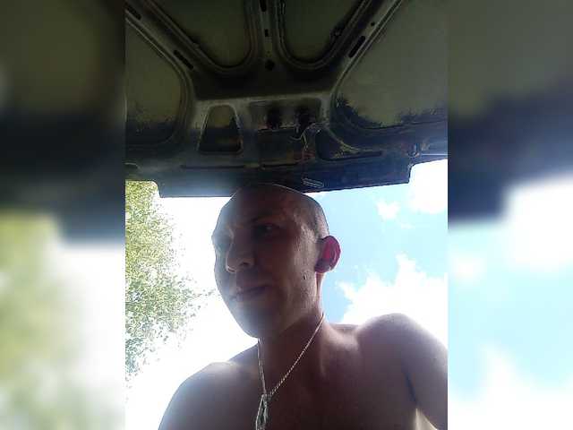 Live sex webcam photo for MeXaNiZaToR96 #275941191