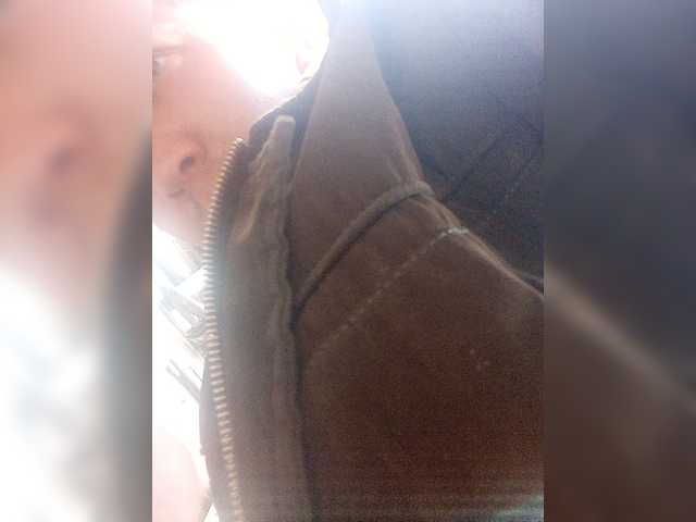 Live sex webcam photo for MeXaNiZaToR96 #276130350