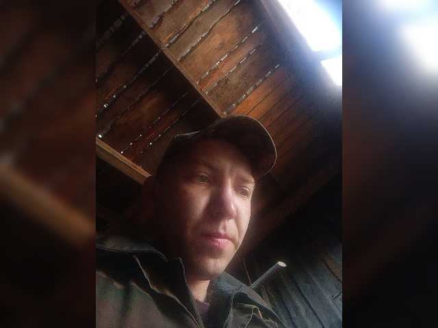 Live sex webcam photo for MeXaNiZaToR96 #277866448