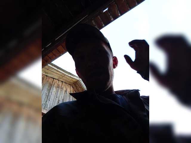 Live sex webcam photo for MeXaNiZaToR96 #284153119