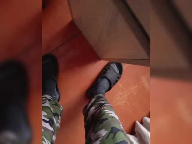 Live sex webcam photo for MeXaNiZaToR96 #290607534