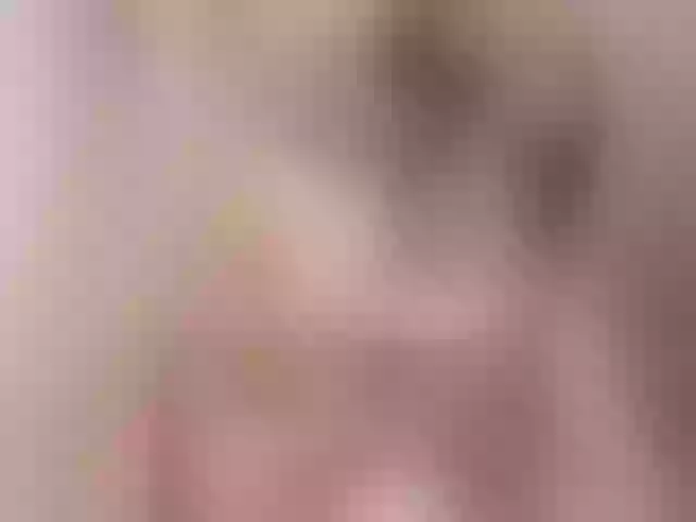 Live sex webcam photo for Meeeeow #290604976