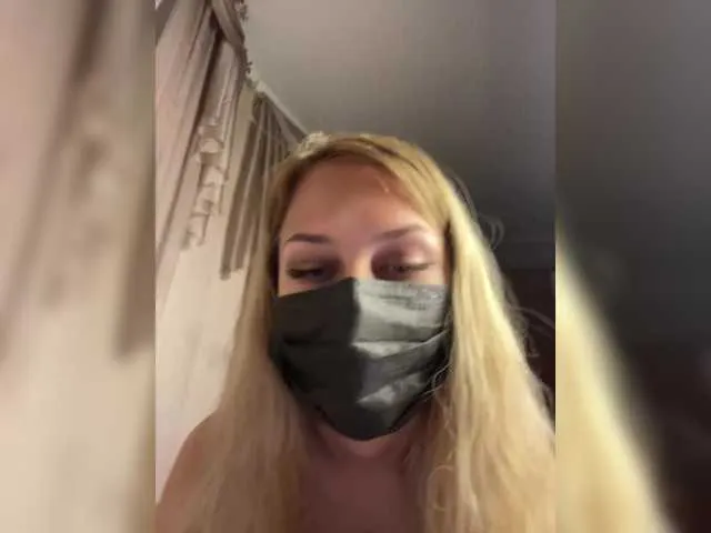 Live sex webcam photo for Meeeeow #291038912