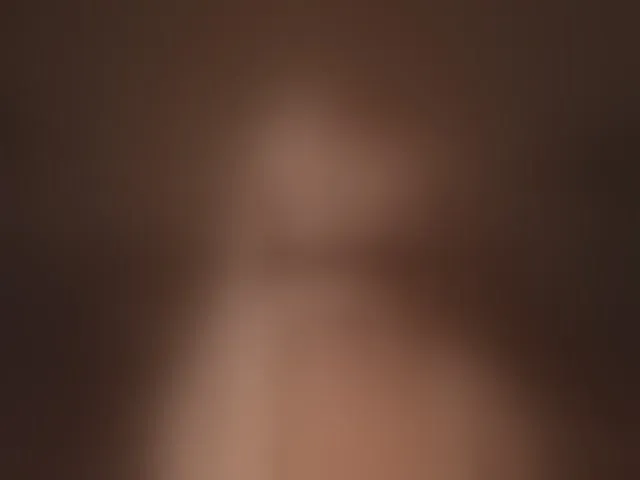 Live sex webcam photo for Meeeeow #293460215
