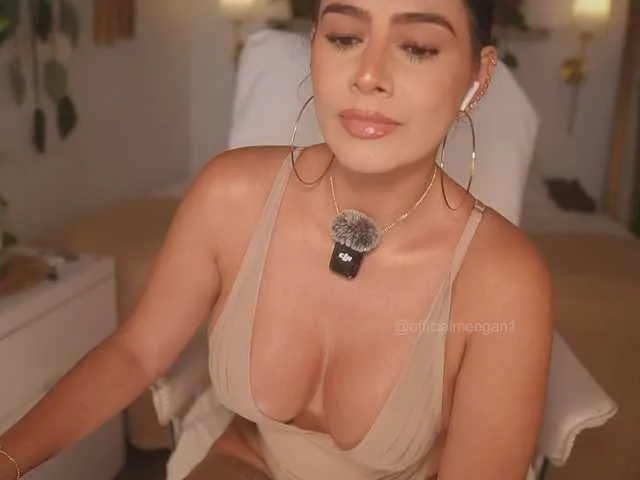 Live sex webcam photo for Meegan #293843132