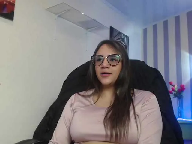 Live sex webcam photo for Megaaan- #275613268