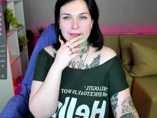 Live sex webcam photo for Megan-Barrasa #272346011