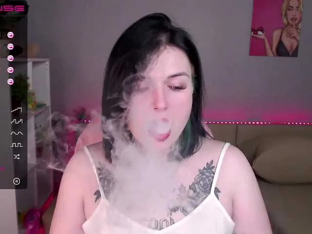 Live sex webcam photo for Megan-Barrasa #272368273