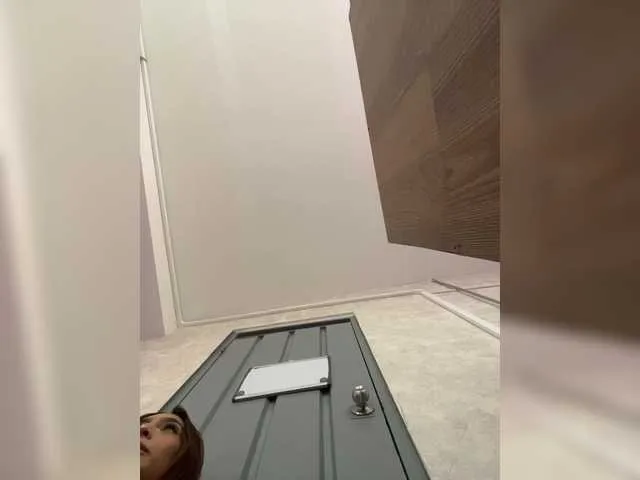 Live sex webcam photo for Megan-Holly #291287384