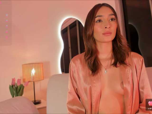 Live sex webcam photo for Megan-Holly #291342999