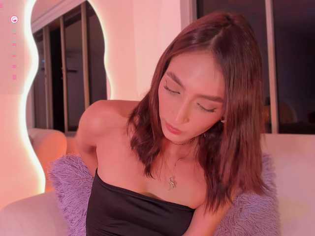 Live sex webcam photo for Megan-Holly #291970657