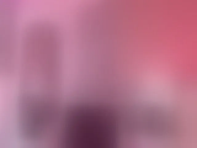 Live sex webcam photo for Megan-Holly #292756552