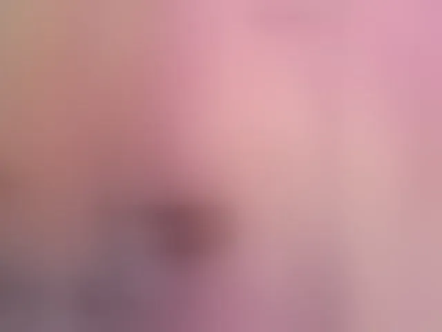 Live sex webcam photo for Megan-Holly #292873057