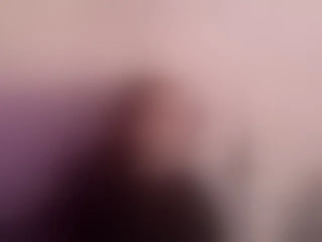 Live sex webcam photo for Megan-Holly #293012636