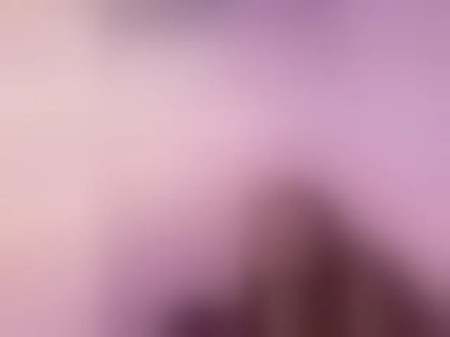 Live sex webcam photo for Megan-Holly #293118586