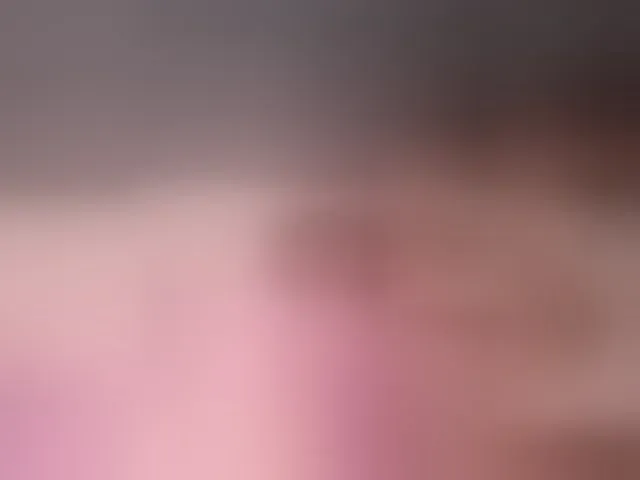 Live sex webcam photo for Megan-Holly #293304825