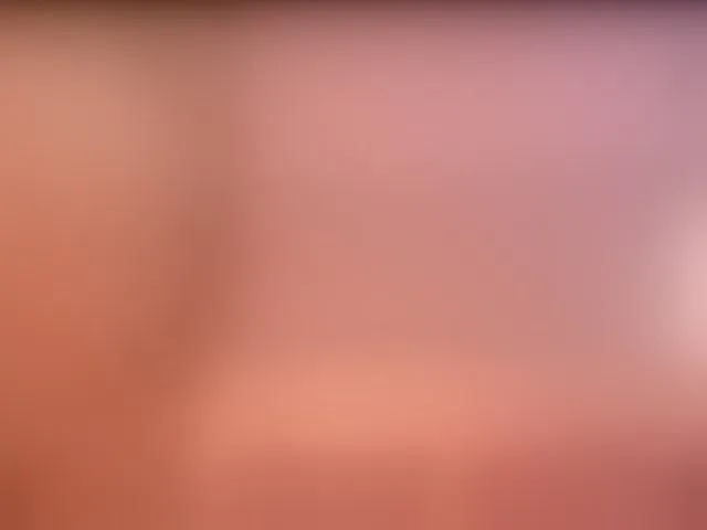 Live sex webcam photo for Megan-Holly #293864870