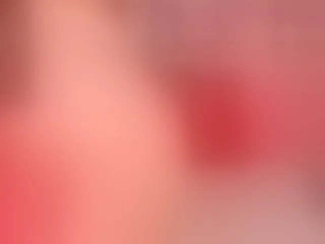 Live sex webcam photo for Megan-Holly #293877801