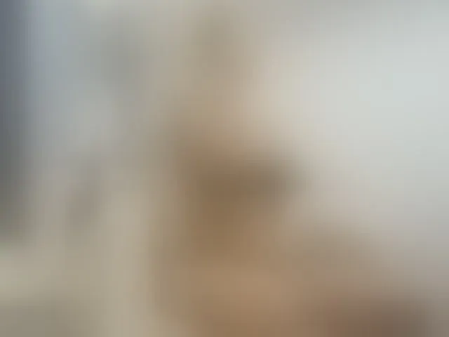 Live sex webcam photo for Megan-Ros #276374378