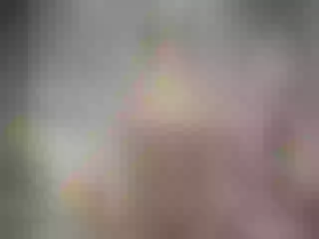 Live sex webcam photo for Megan-Ros #276665998