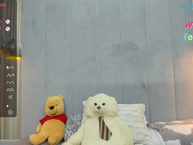 Live sex webcam photo for Megan-Ros #276886991