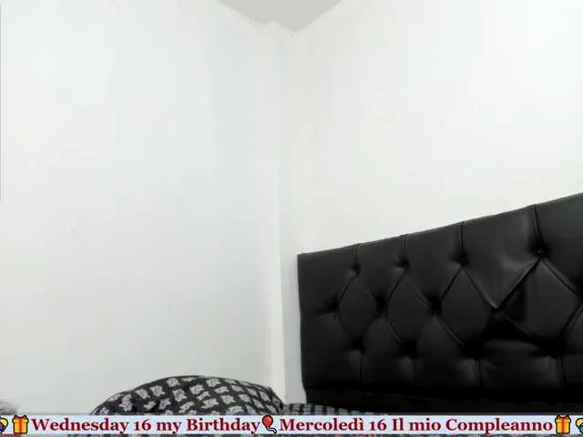 Live sex webcam photo for MeganCoppiano #272746189