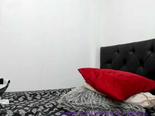 Live sex webcam photo for MeganCoppiano #272784201