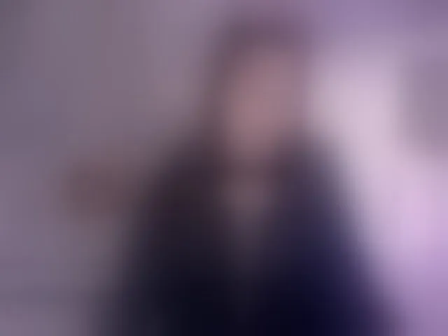 Live sex webcam photo for MeganCross #292771282