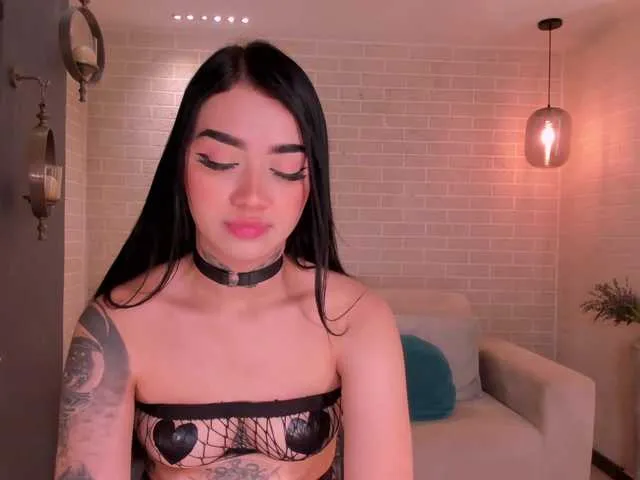 Live sex webcam photo for MeganCross #292957911