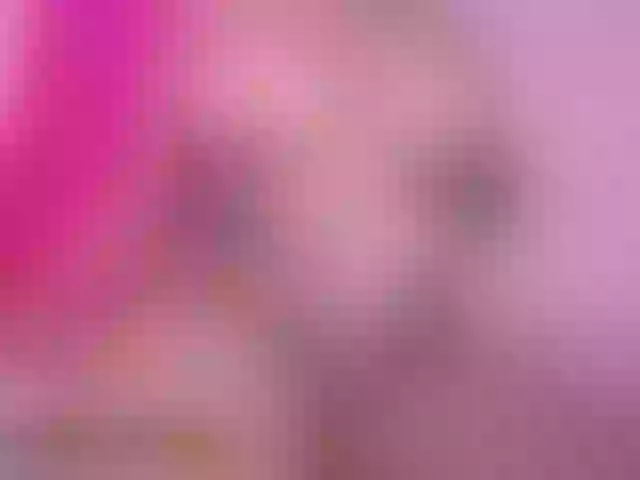 Live sex webcam photo for MeganDesi #276662434