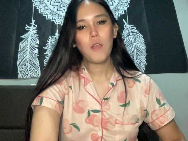 Live sex webcam photo for MeganEmma0 #291222979