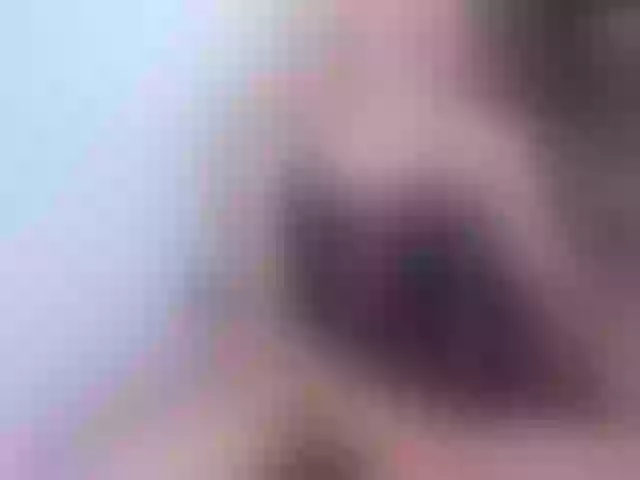 Live sex webcam photo for MeganHot15 #290928766