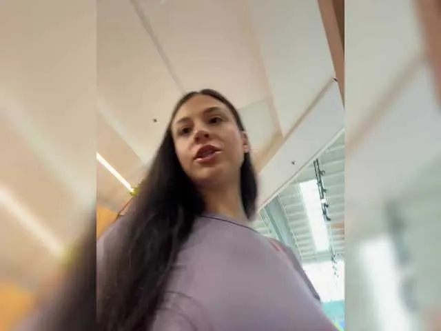 Live sex webcam photo for MeganOrtega #291687379