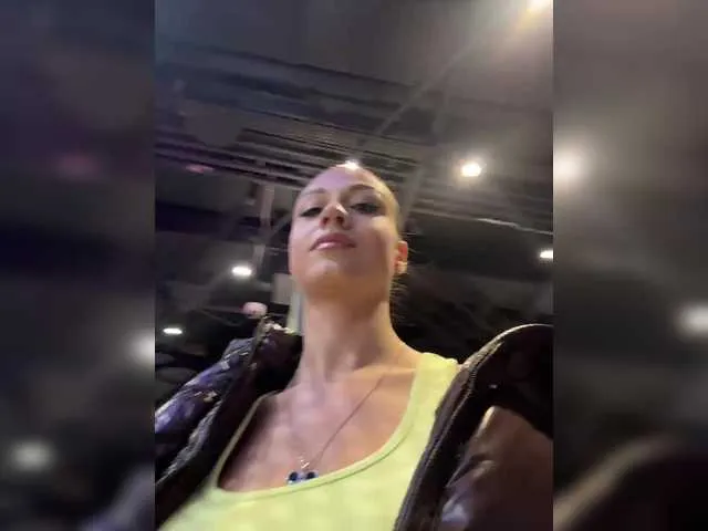 Live sex webcam photo for MeganOrtega #292067861