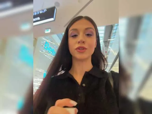 Live sex webcam photo for MeganOrtega #292115054