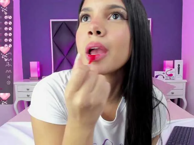 Live sex webcam photo for MeganRosse #276855052