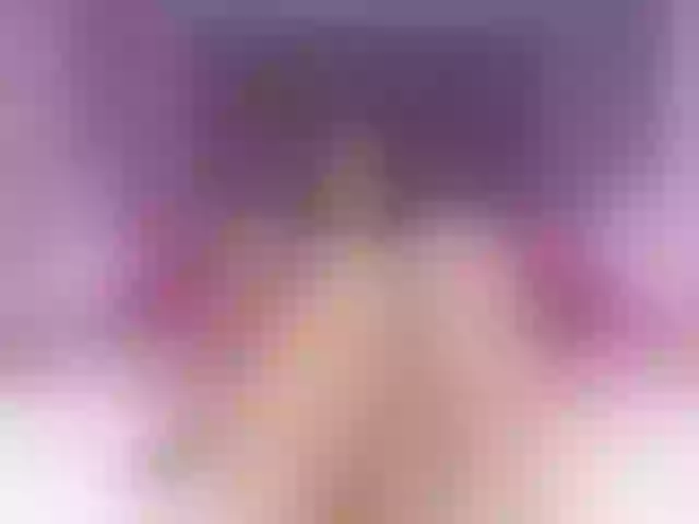 Live sex webcam photo for MeganRosse #276938106