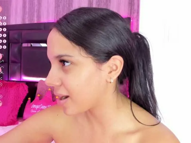 Live sex webcam photo for MeganRosse #277760088