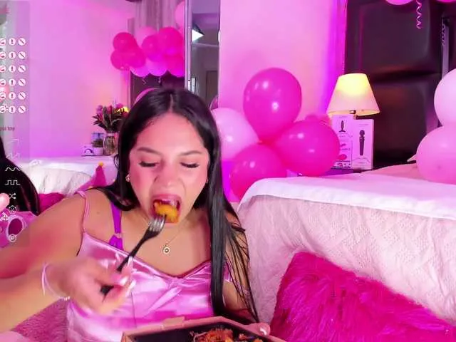 Live sex webcam photo for MeganRosse #277863217